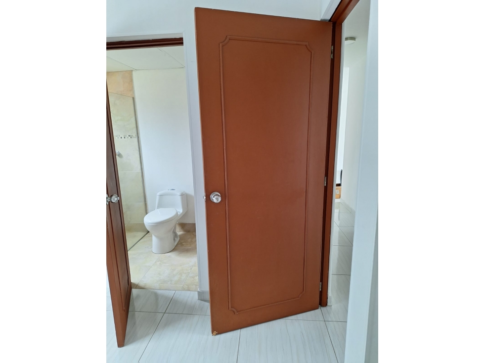 SE ARRIENDA HERMOSO APARTAMENTO SECTOR SALITRE — foto 6