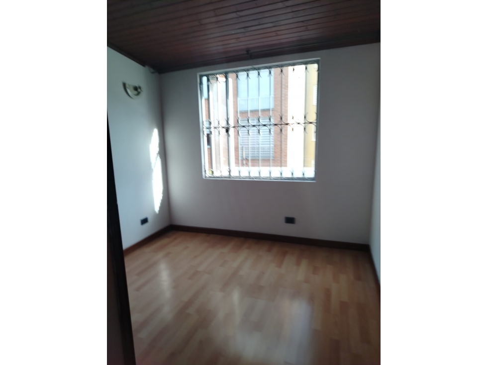 SE VENDE CASA EN CHIA