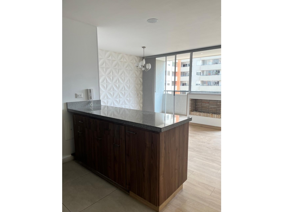 SE ARRIENDA APARTAMENTO EN LA FELICIDAD