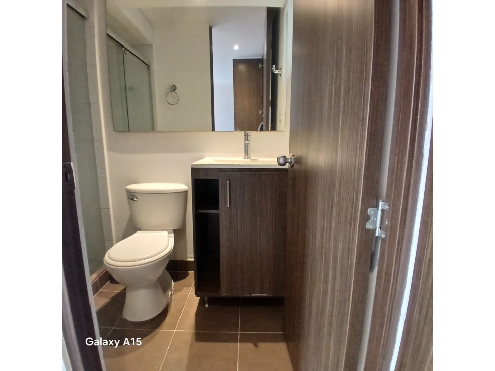 SE VENDE APARTAMENTO EN HAYUELOS