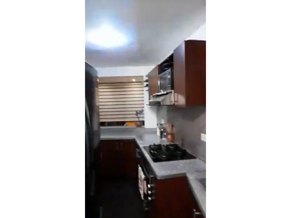 SE VENDE HERMOSO APARTAMENTO LA FELICIDAD — foto 3
