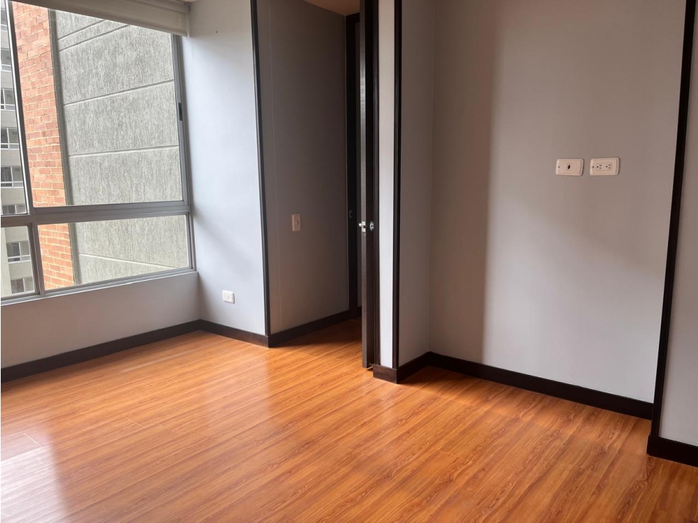 SE ARRIENDA APARTAMENTO SECTOR DE LA FELICIDAD — foto 2