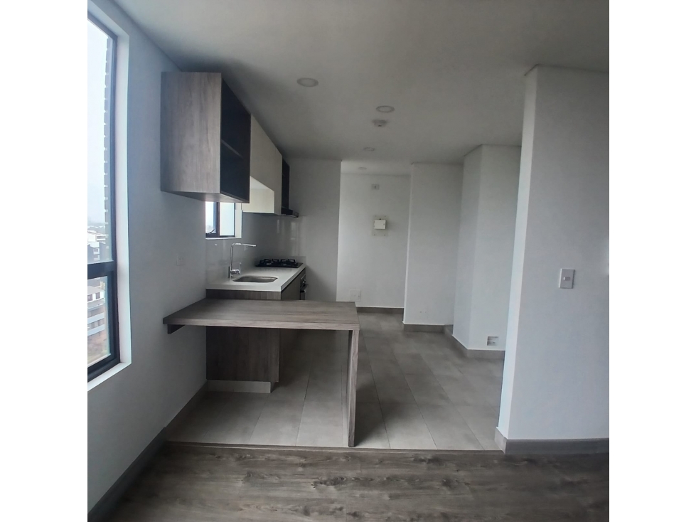 SE VENDE HERMOSO APARTAMENTO EN CHAPINERO — foto 2