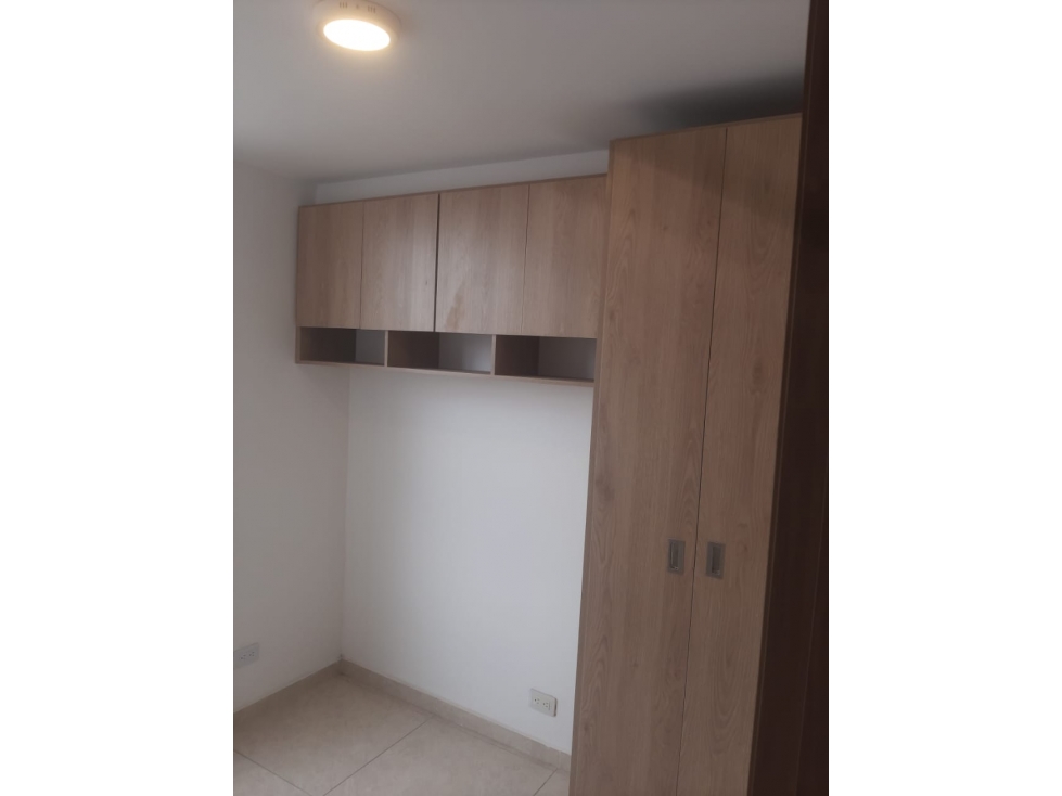 SE ARRIENDA HERMOSO APARTAMENTO SECTOR CASTILLA (SEMI-AMOBLADO) - 5