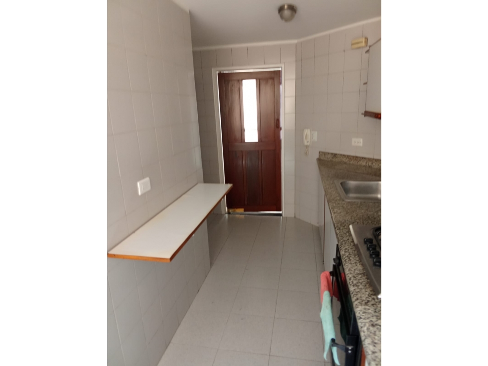 SE ARRIENDA HERMOSO APARTAMENTO SECTOR CIUDAD SALITRE — foto 4