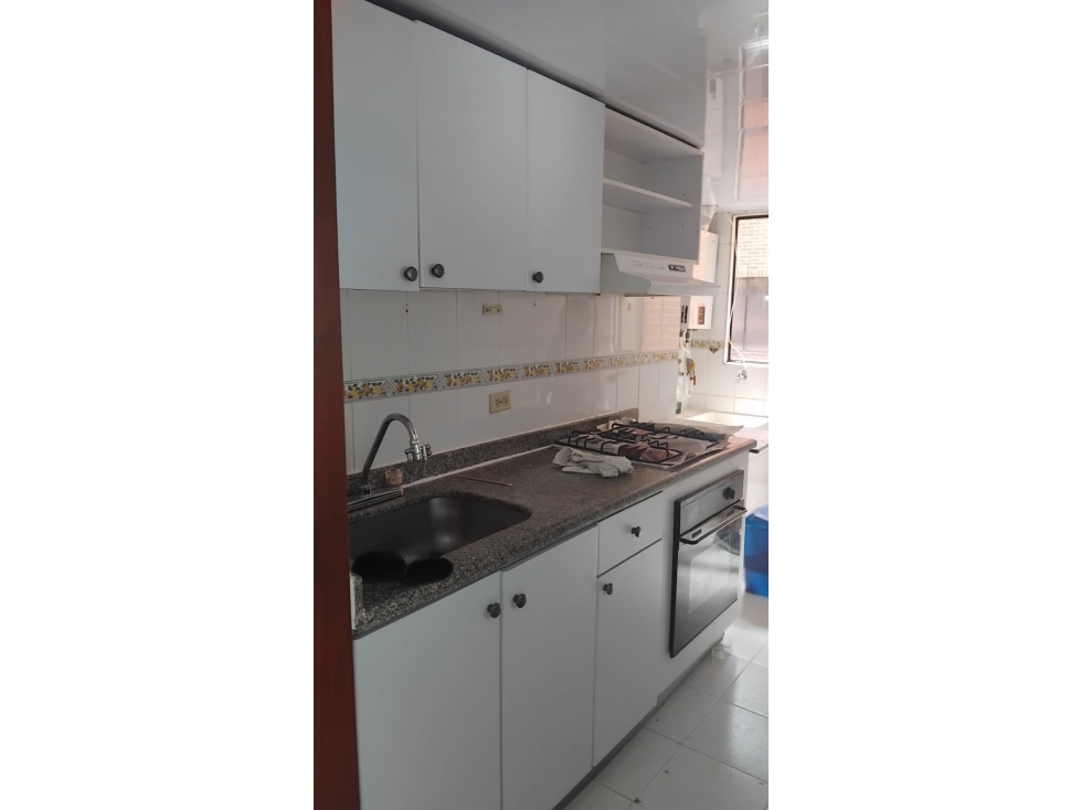 SE ARRIENDA HERMOSO APARTAMENTO SECTOR TEUSAQUILLO — foto 4