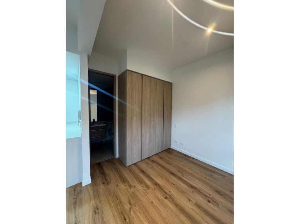 SE ARRIENDA APARTAMENTO CIUDAD SALITRE