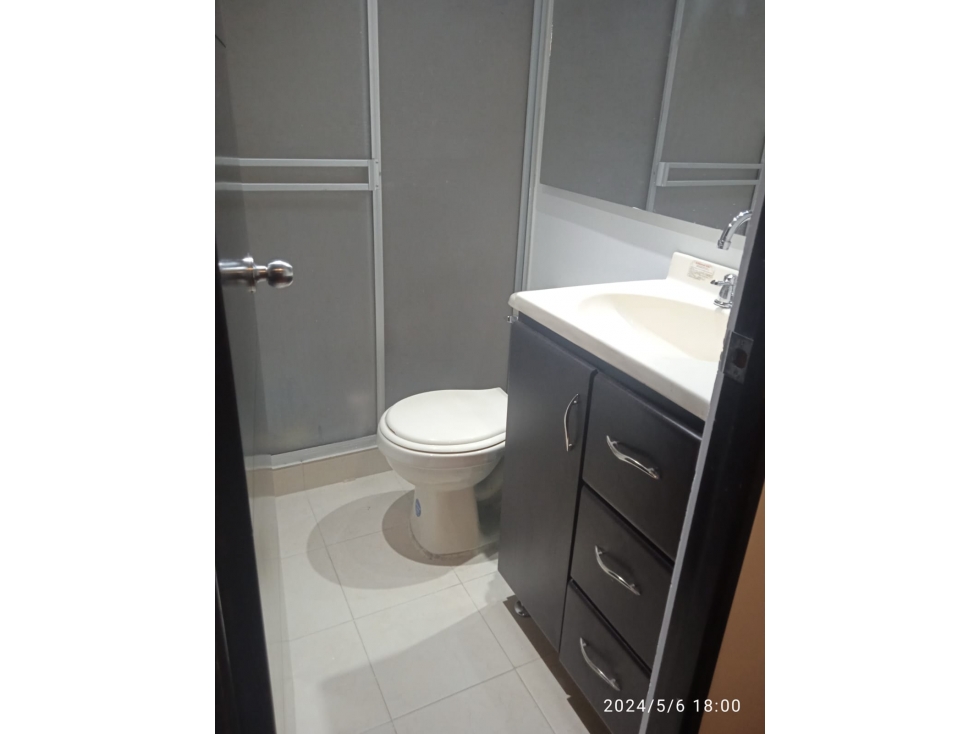 SE VENDE APARTAMENTO EN SECTOR HAYUELOS — foto 2