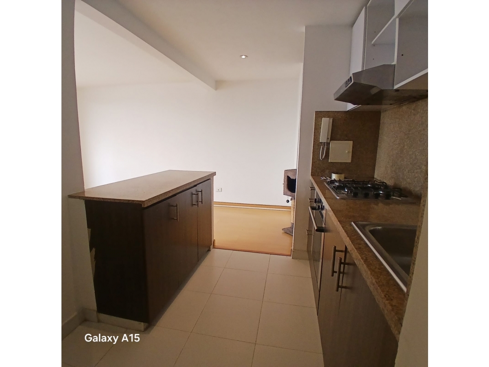 SE VENDE APARTAMENTO EN HAYUELOS — foto 2