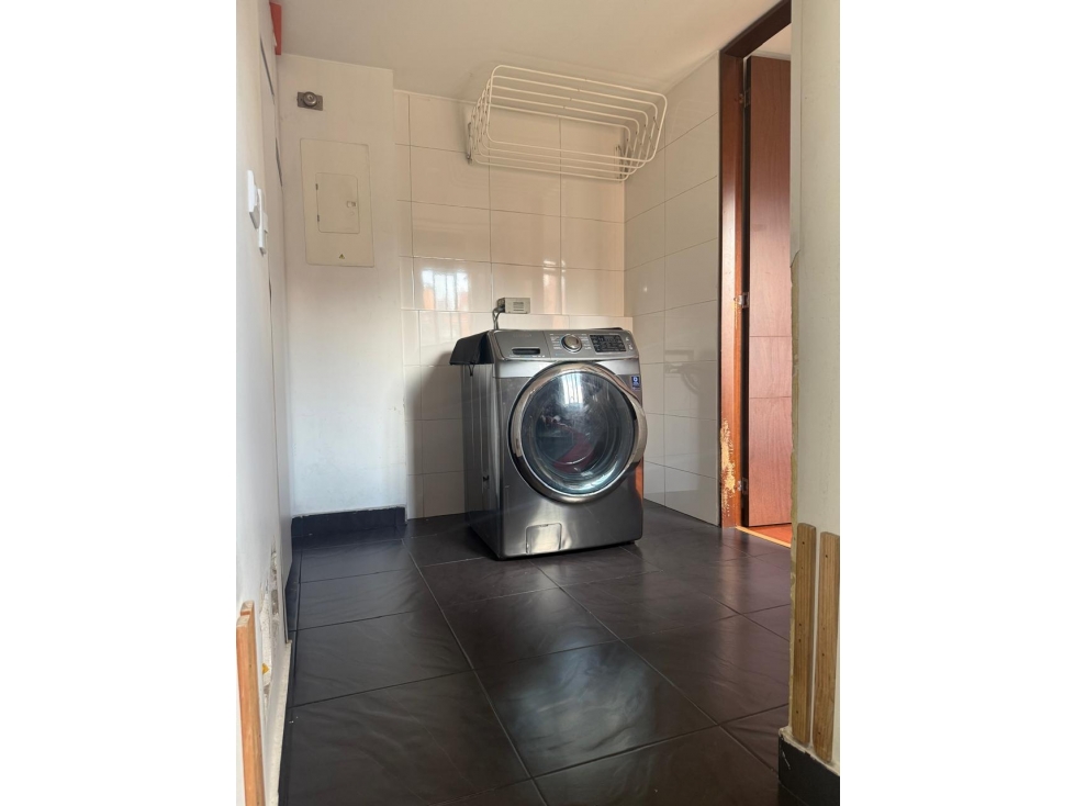 SE VENDE HERMOSO APARTAMENTO EN SALITRE — foto 4