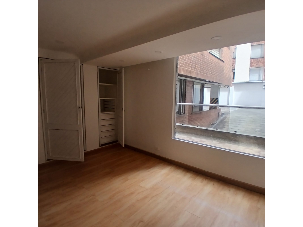 SE ARRIENDA HERMOSO APARTAMENTO SECTOR CHAPINERO — foto 4