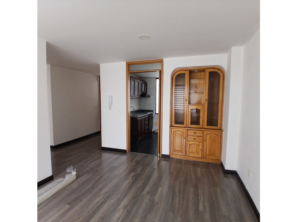 SE ARRIENDA HERMOSO APARTAMENTO SECTOR SALITRE — foto 4