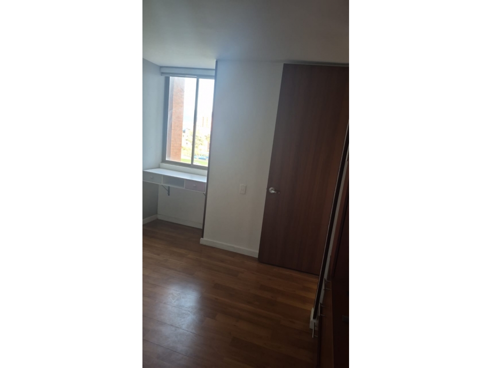 SE ARRIENDA APARTAMENTO EN LA FELICIDAD — foto 3