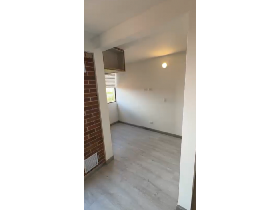 SE ARRIENDA APARTAMENTO CIUDAD SALITRE — foto 4