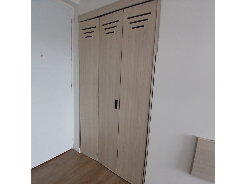 SE ARRIENDA HERMOSO APARTAESTUDIO EN ZONA INDUSTRIAL — foto 5