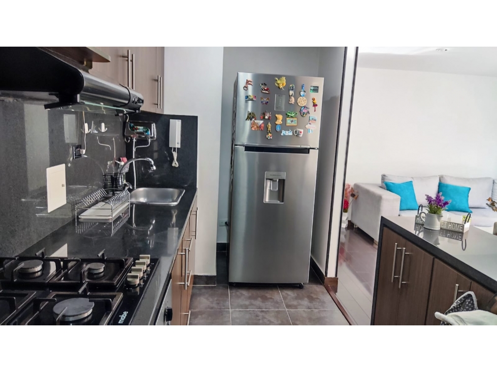 SE ARRIENDA HERMOSO APARTAMENTO AMOBLADO SECTOR LA FELICIDAD — foto 4
