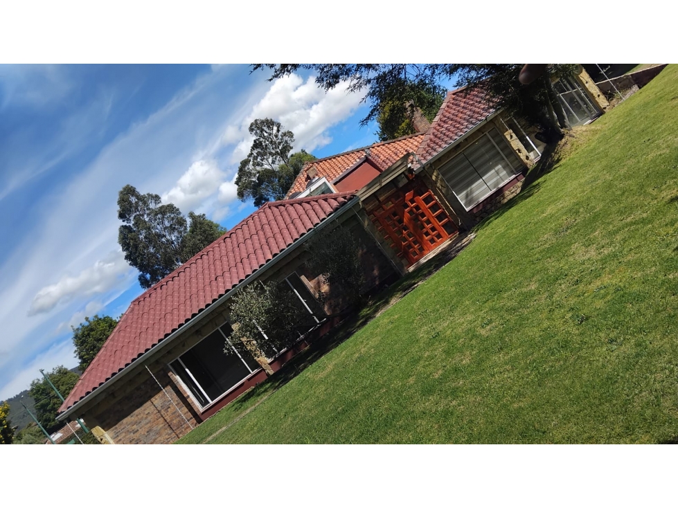 SE ARRIENDA HERMOSA Y EXCLUSIVA CASA EN SUBA - 4