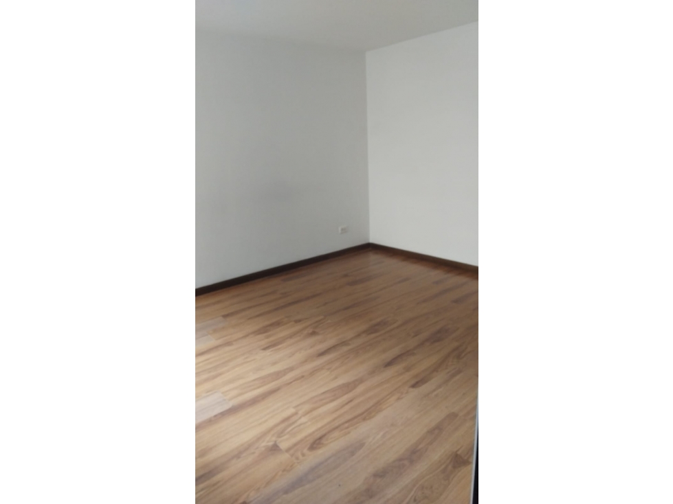 SE ARRIENDA HERMOSO APARTAMENTO SECTOR LA FELICIDAD — foto 5