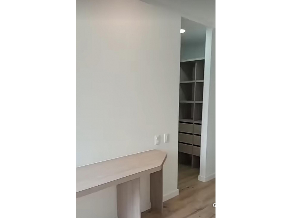 SE ARRIENDA HERMOSO APARTAESTUDIO SECTOR SALITRE - 6