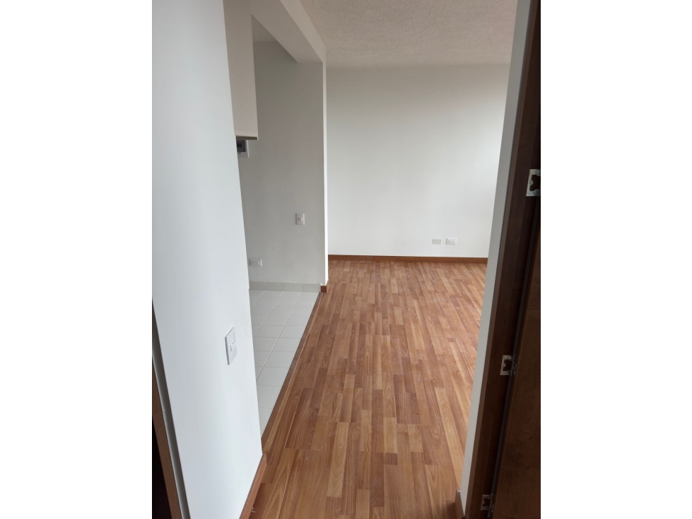 SE ARRIENDA HERMOSO APARTAMENTO SECTOR SALITRE — foto 2