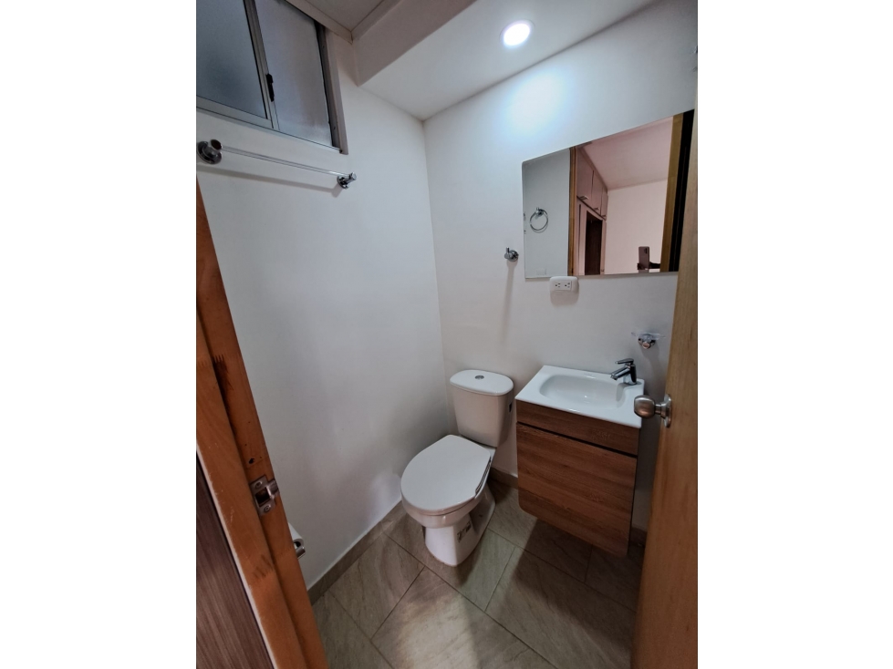 SE ARRIENDA HERMOSO APARTAMENTO SECTOR LA FELICIDAD — foto 4