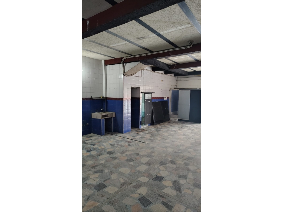 SE ARRIENDA LOCAL COMERCIAL EN SECTOR KENNEDY - 6