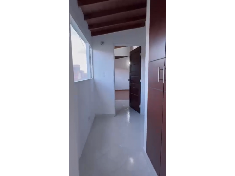 APARTAMENTO DUPLEX RENTA-VENTA QUINTA PAREDES — foto 6