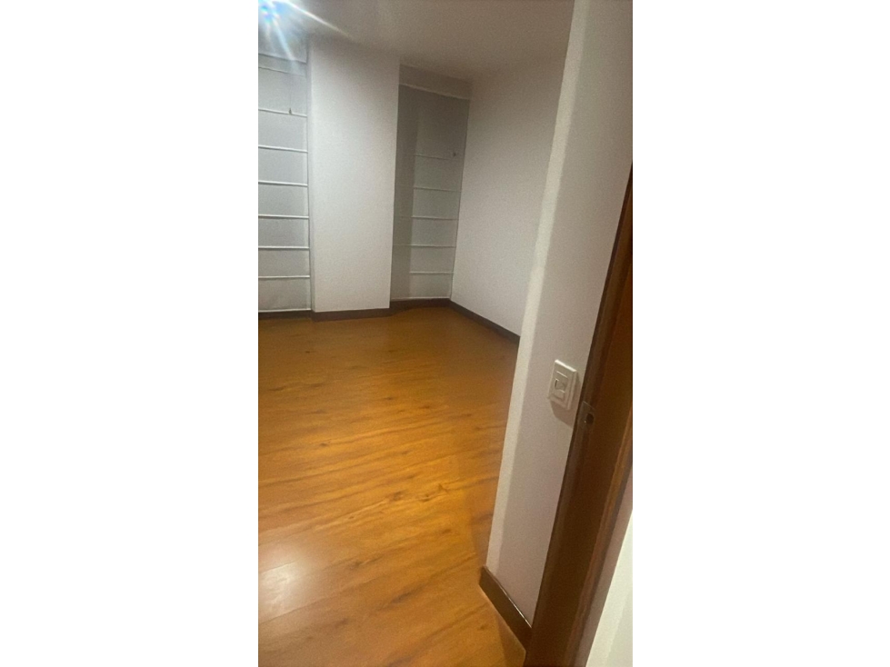 SE VENDE HERMOSO APARTAMENTO EN CHAPINERO — foto 5