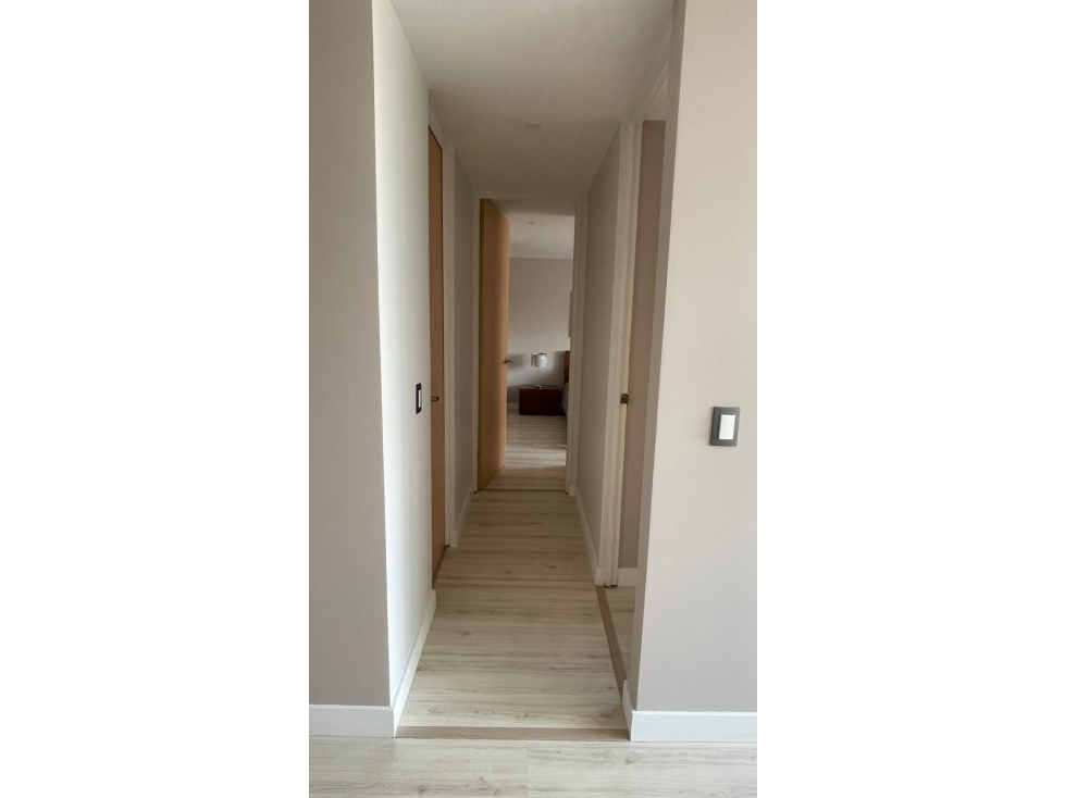 SE ARRIENDA APARTAMENTO AMOBLADO EN LA COLINA — foto 6