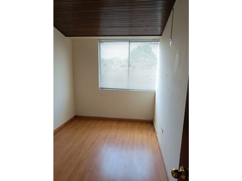SE VENDE HERMOSO APARTAMENTO SECTOR KENNEDY — foto 6