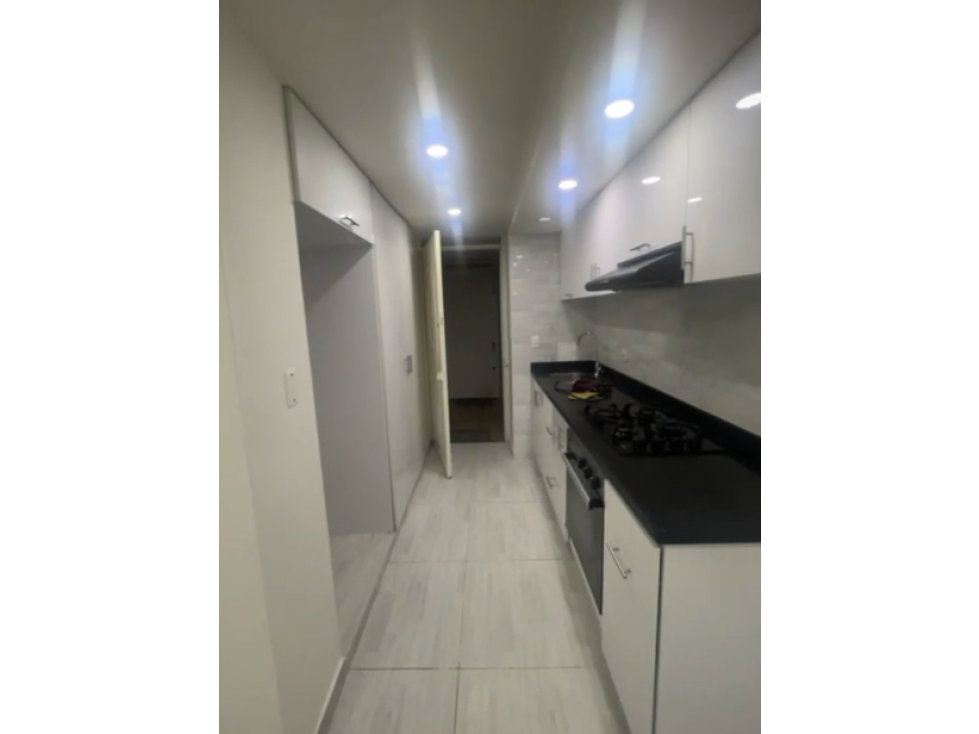 SE VENDE APARTAMENTO EN PUENTE ARANDA — foto 3