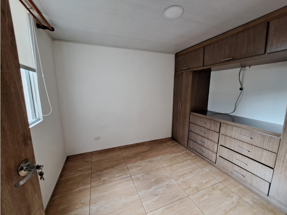 SE ARRIENDA HERMOSO APARTAMENTO SECTOR LA FELICIDAD — foto 6