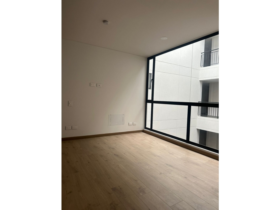 SE VENDE APARTAESTUDIO SALITRE ORIENTAL QUINTA PAREDES PARA ESTRENAR