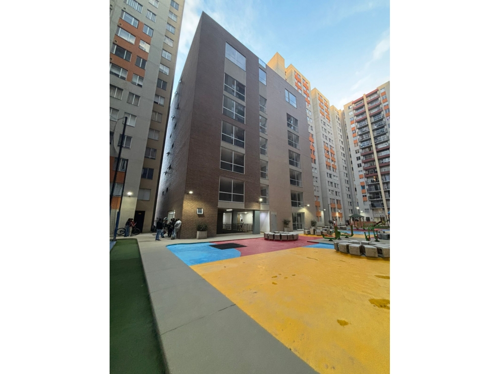 SE ARRIENDA APARTAMENTO EN FONTIBON