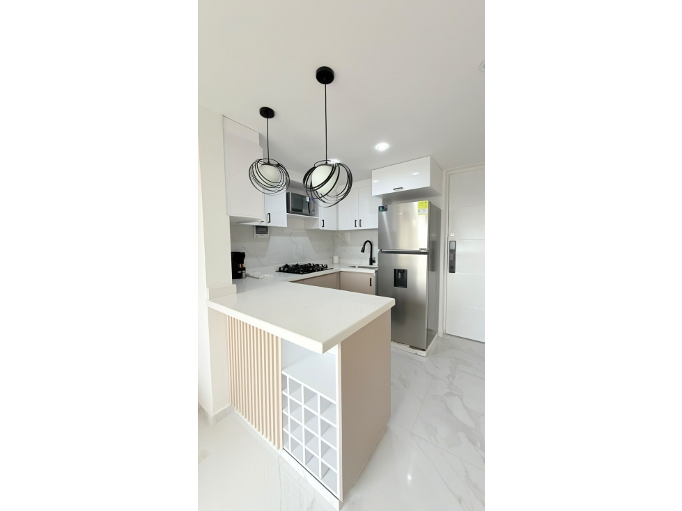 SE ARRIENDA HERMOSO APARTAMENTO AMOBLADO ZONA INDUSTRIAL — foto 3
