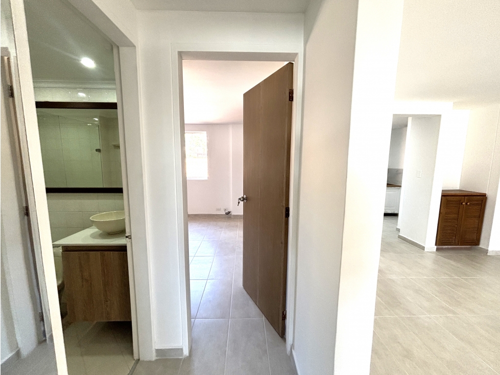 ARRIENDO APARTAMENTO EN SANTA LUCIA — foto 6