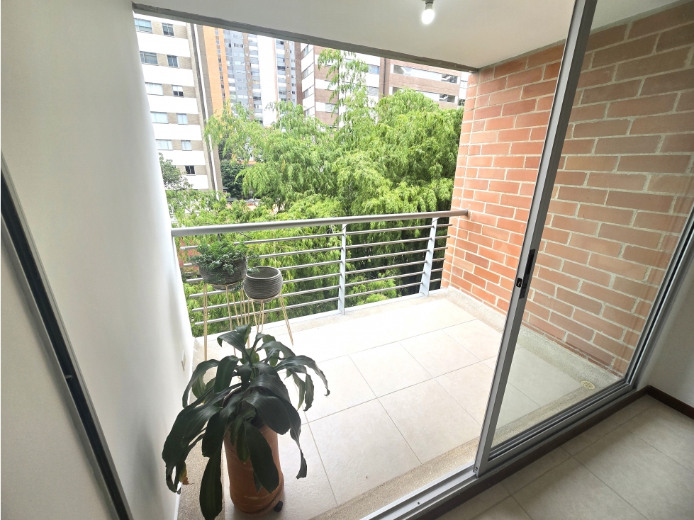 ARRIENDO APARTAMENTO EN POBLADO - CASTROPOL — foto 4