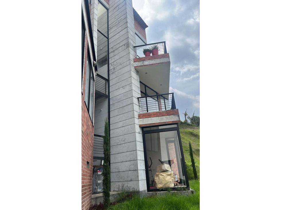 EN VENTA CASA LA FLORIDA MANIZALES