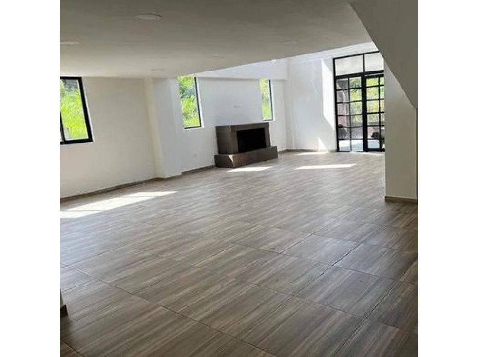 EN VENTA CASA LA FLORIDA MANIZALES CON CANCHA — foto 2