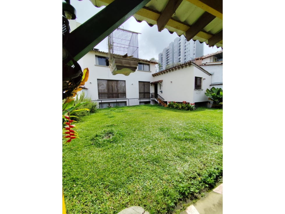 EN VENTA CASA CON ANTEJARDÍN GARAJE BARRIO LA FRANCIA MANIZALES — foto 4