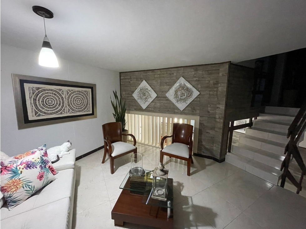 EN VENTA CASA DE 4 NIVELES BARRIO LA ARBOLEDA MANIZALES — foto 2
