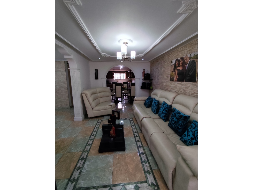 EN VENTA CASA CON GARAJE BARRIO ALTOS DE GRANADA MANIZALES — foto 3
