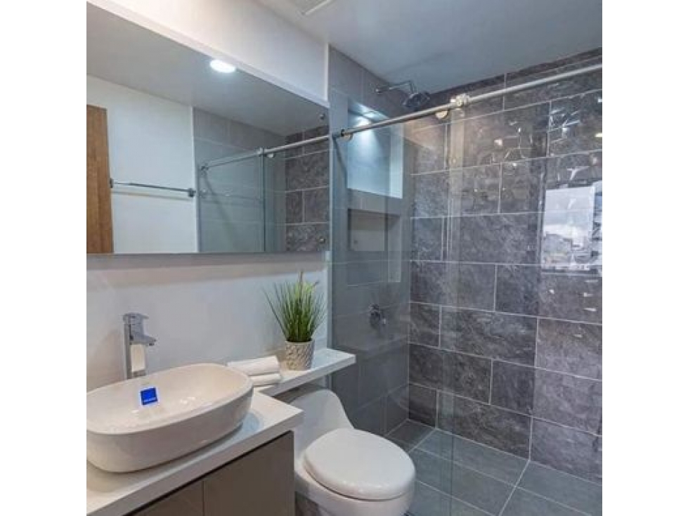 En venta apartamento con parqueadero en el Centro, Manizales — foto 2