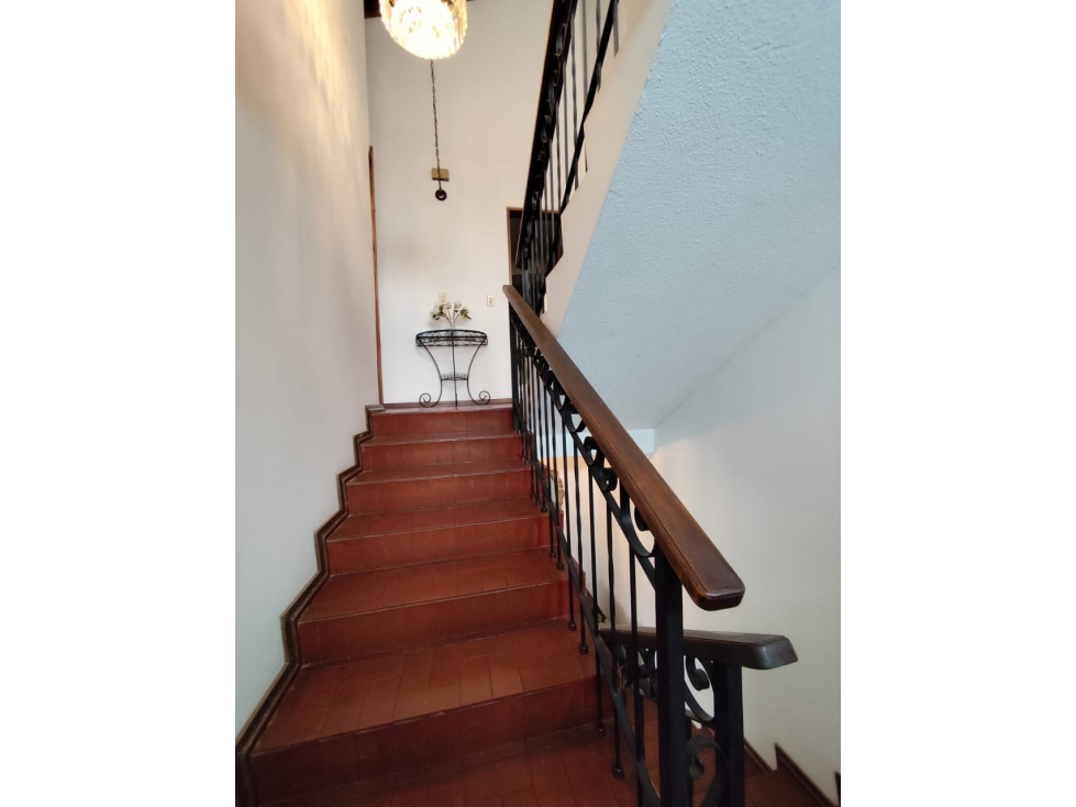 EN VENTA CASA CON ANTEJARDÍN GARAJE BARRIO LA FRANCIA MANIZALES — foto 5