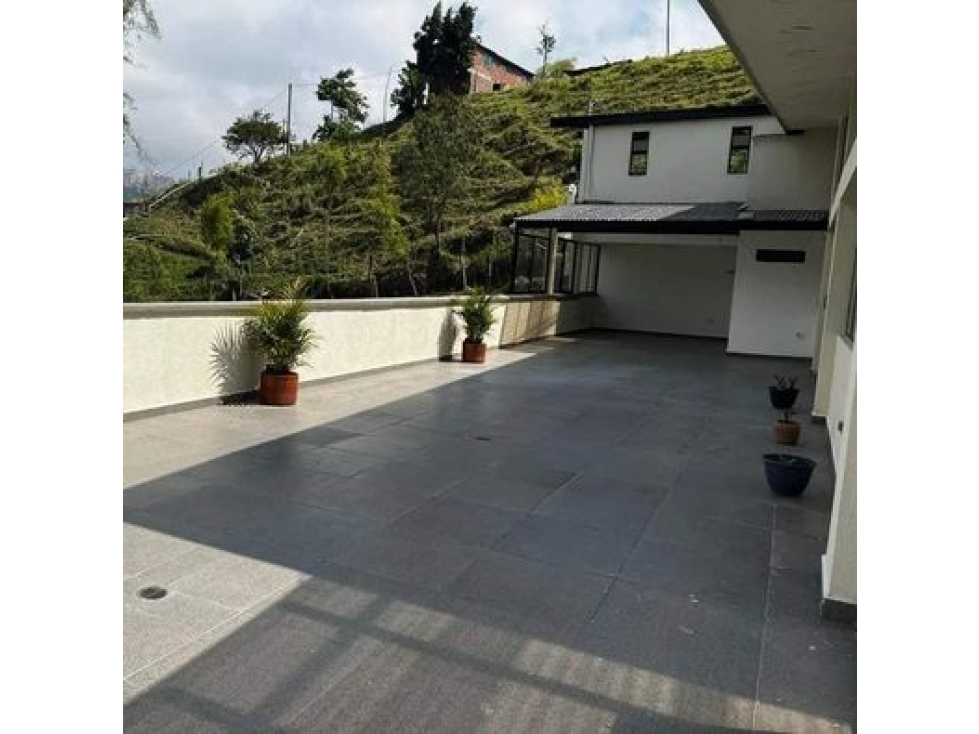 EN VENTA CASA LA FLORIDA MANIZALES CON CANCHA — foto 5