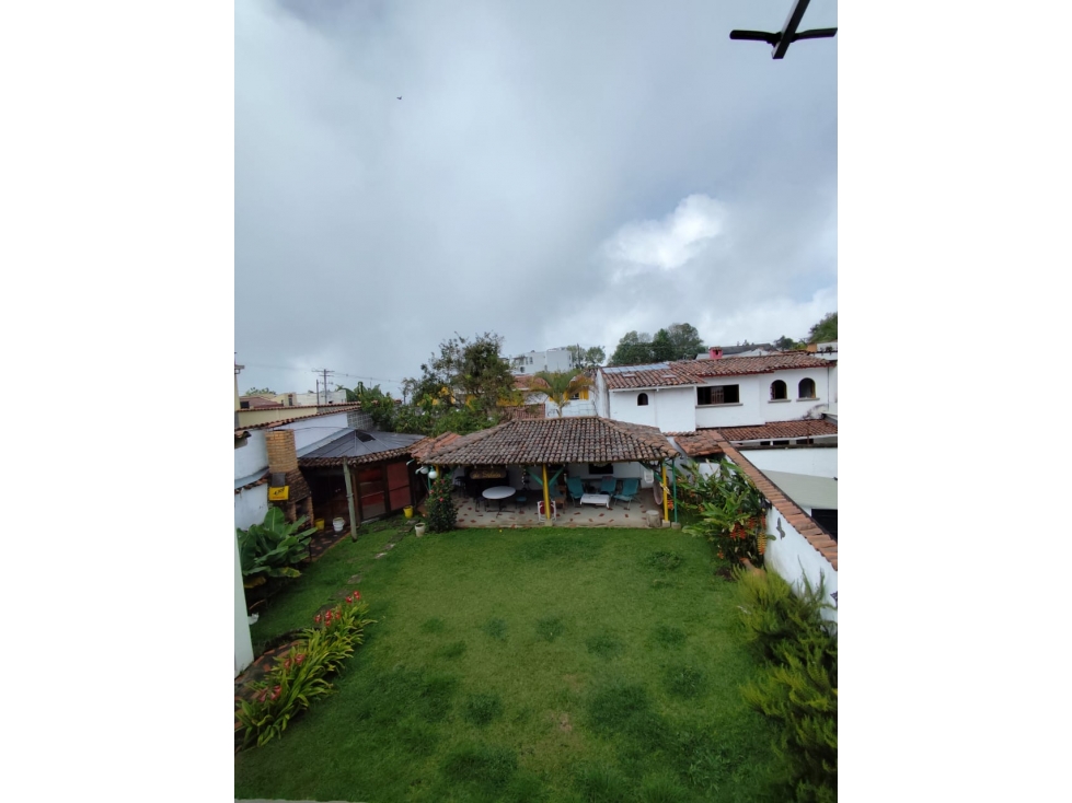 EN VENTA CASA CON ANTEJARDÍN GARAJE BARRIO LA FRANCIA MANIZALES — foto 2
