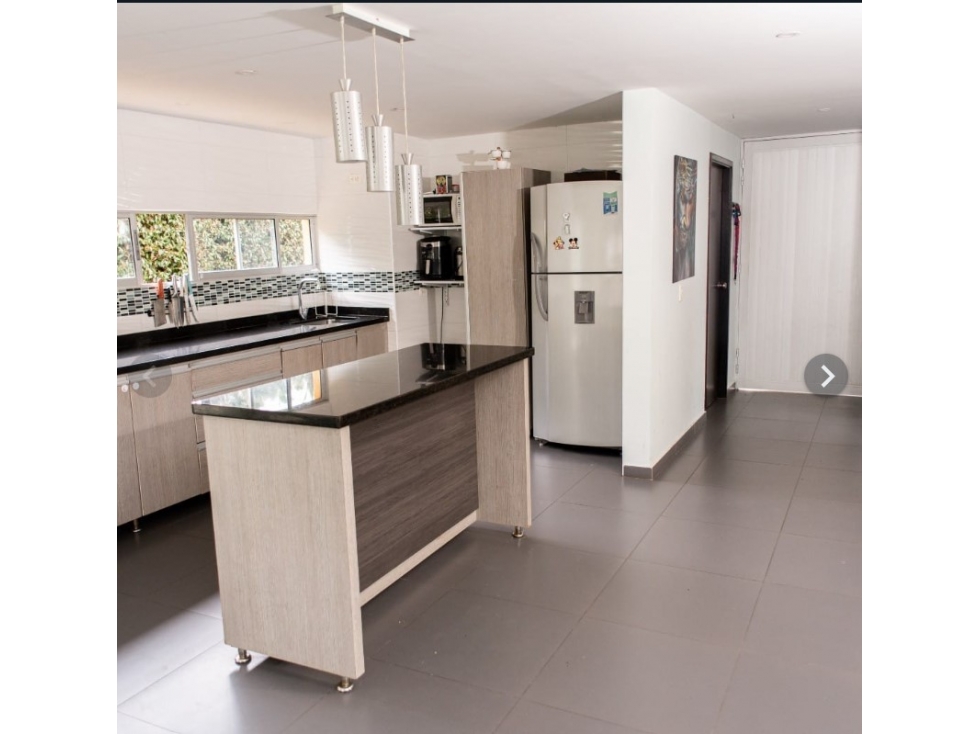EN VENTA CASA LA FLORIDA MANIZALES CON DOS PARQUEADEROS — foto 2