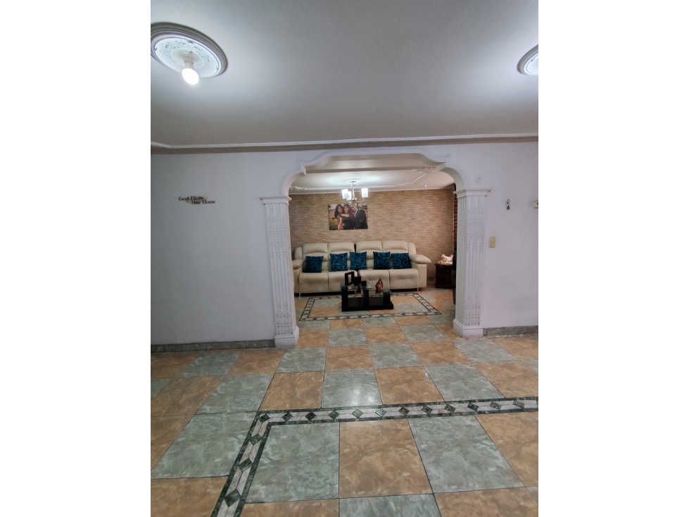 EN VENTA CASA CON GARAJE BARRIO ALTOS DE GRANADA MANIZALES — foto 4