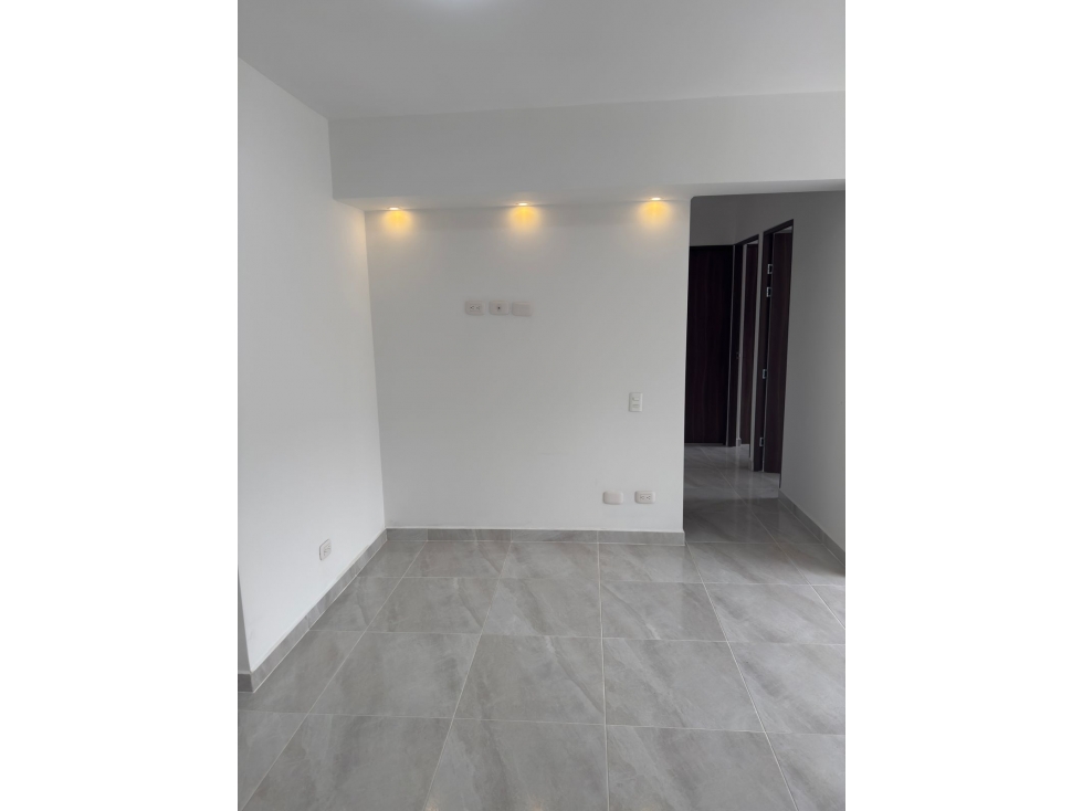 Vive en Bello, sector Madera: comodidad con todo cerca. — foto 3