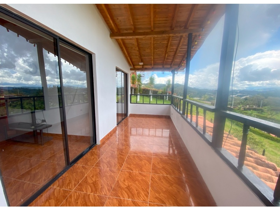 Vendo hermosa casa finca en Guarne Vereda Yolombal